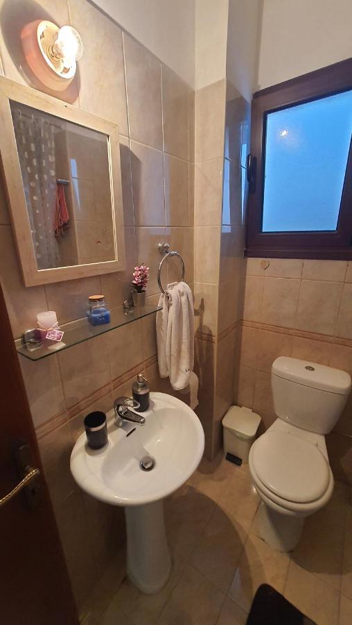 Nice Holiday Apartment Paphos Esterno foto