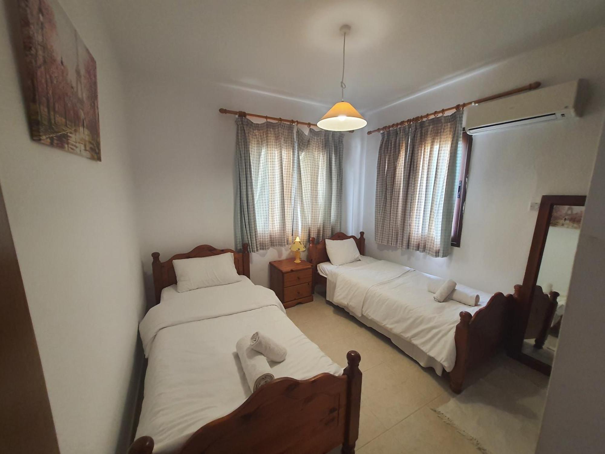 Nice Holiday Apartment Paphos Esterno foto