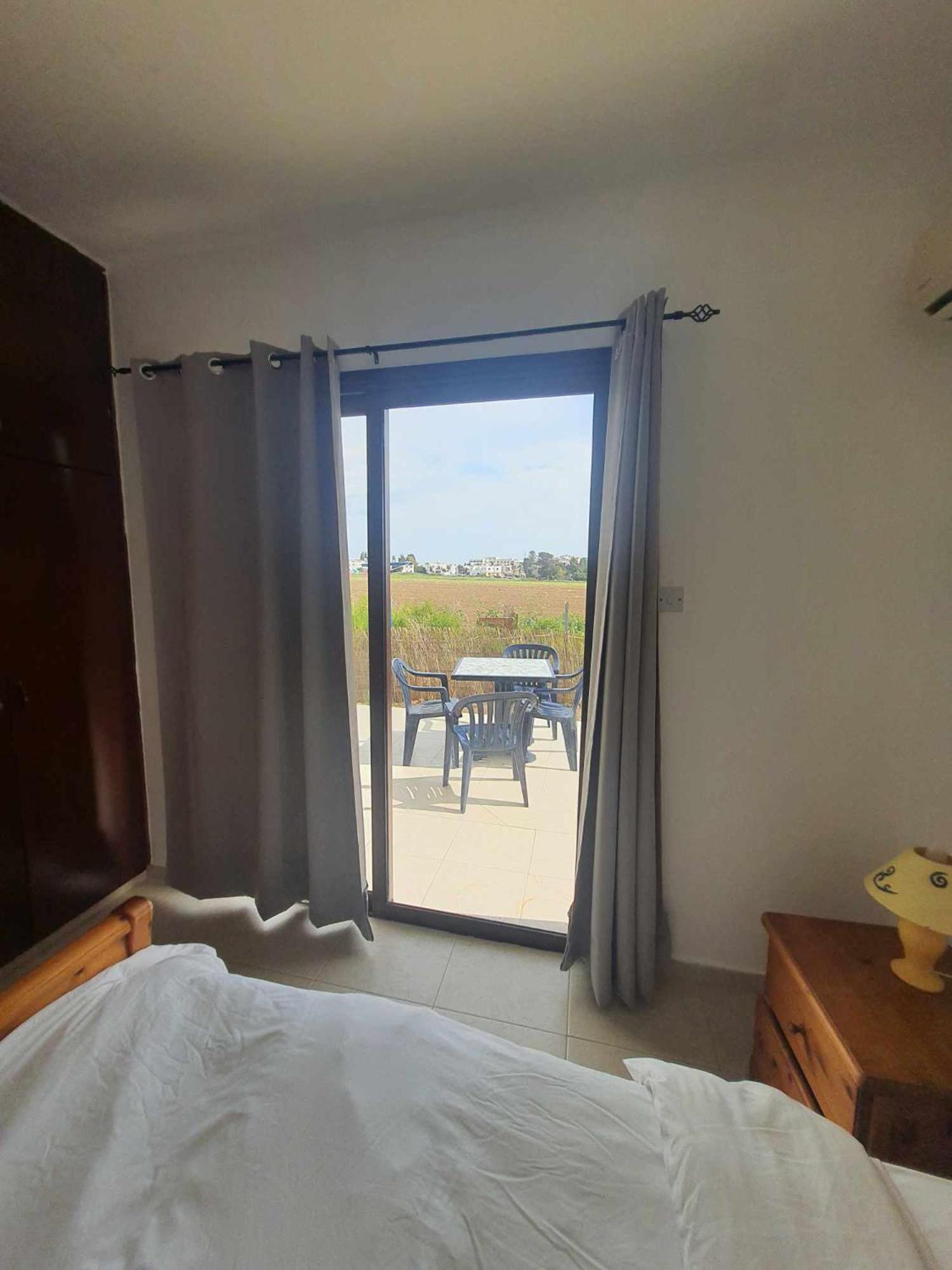 Nice Holiday Apartment Paphos Esterno foto